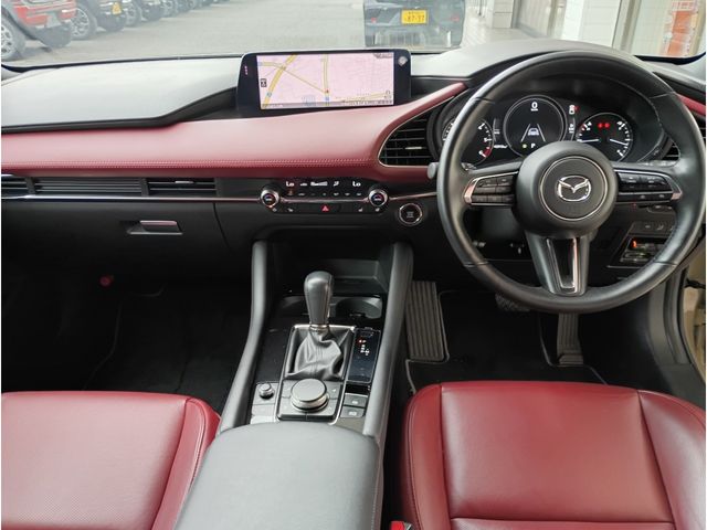 MAZDA3 FASTBACK