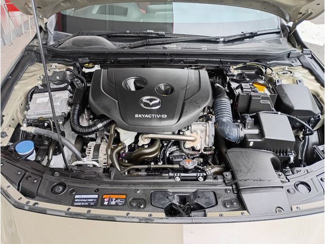 MAZDA3 FASTBACK