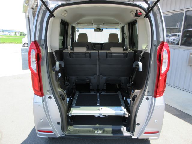 N BOX 4WD