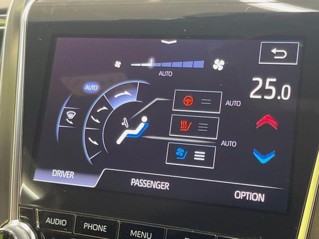 CROWN sedan hybrid 4WD