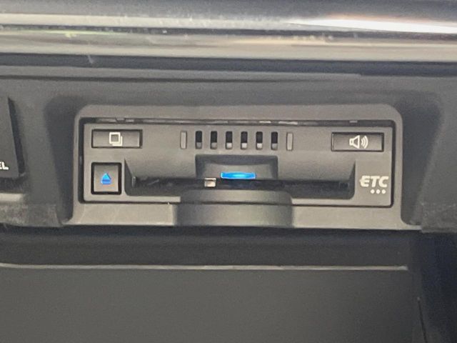 CROWN sedan hybrid 4WD