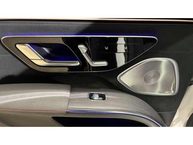 MERCEDES BENZ EQS