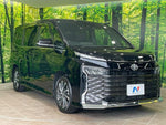 VOXY HYBRID