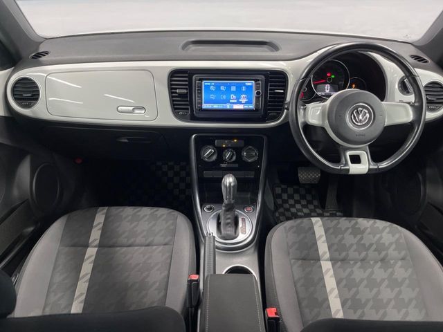 VOLKSWAGEN The BEETLE