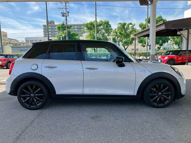 MINI COOPER SD 5DOOR
