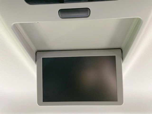 ESTIMA HYBRID 4WD