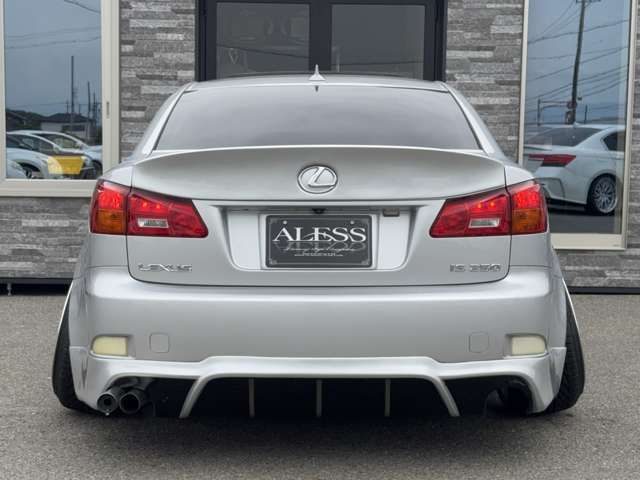 LEXUS IS250