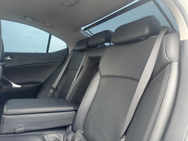 LEXUS IS250