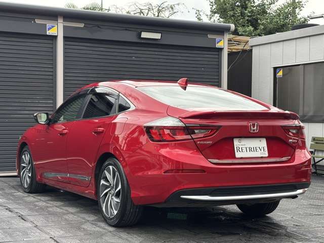 INSIGHT sedan