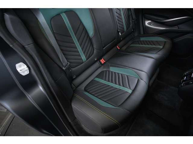 ASTON MARTIN SUV