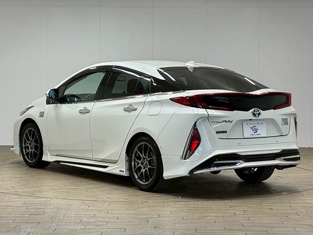 PRIUS PHV