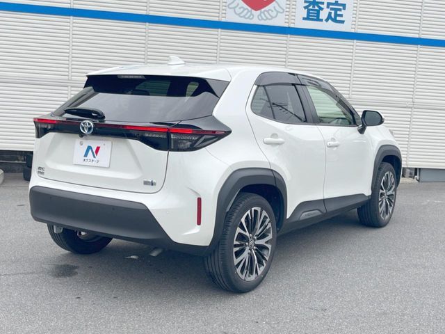 YARIS CROSS HYBRID