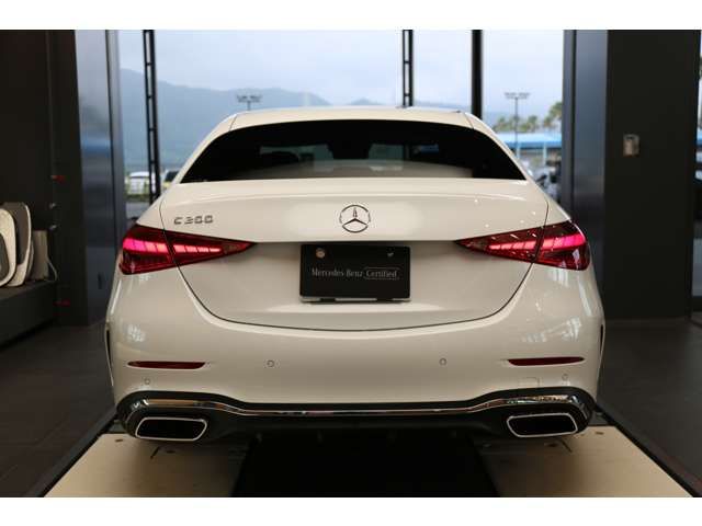 MERCEDES BENZ C class sedan