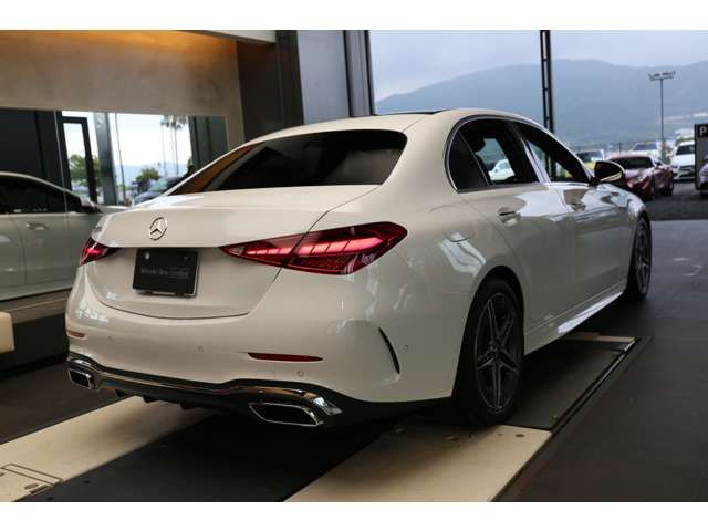 MERCEDES BENZ C class sedan