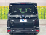 VOXY HYBRID