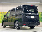 VOXY HYBRID