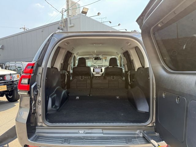 LANDCRUISER PRADO