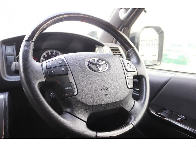 HIACE van 4WD
