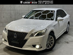 CROWN sedan hybrid 4WD