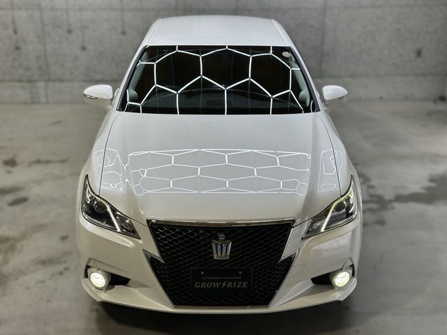 CROWN sedan hybrid 4WD