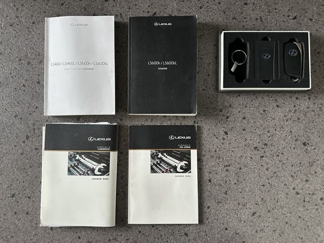 LEXUS LS600h