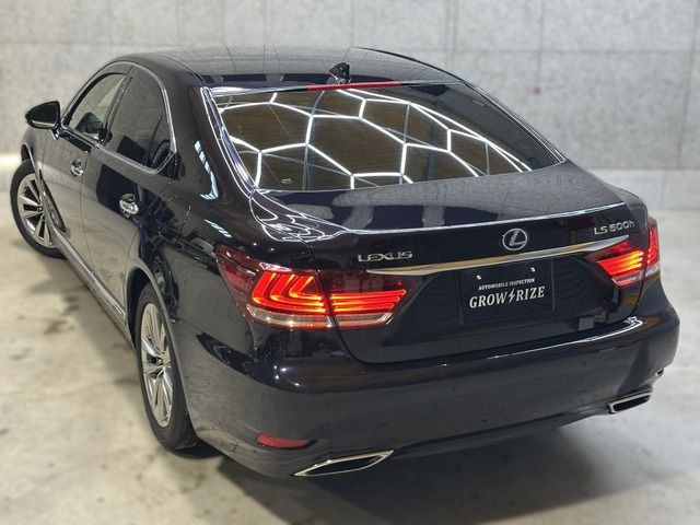 LEXUS LS600h