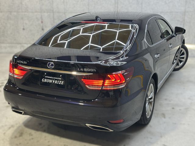 LEXUS LS600h