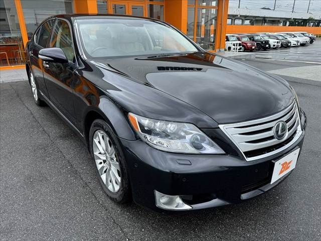 LEXUS LS600h
