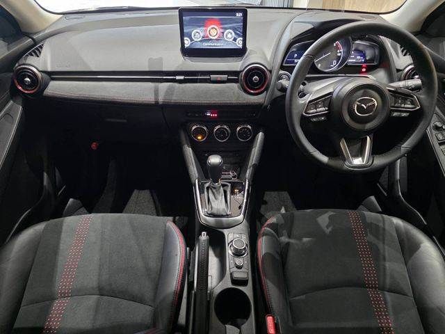 MAZDA2