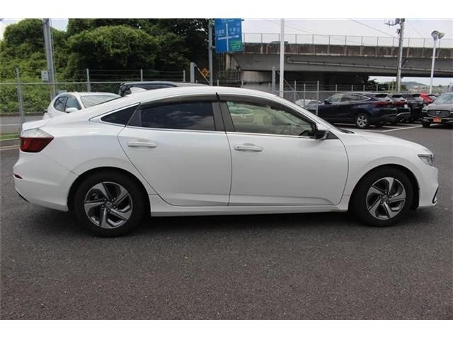 INSIGHT sedan