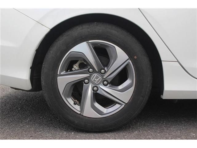 INSIGHT sedan