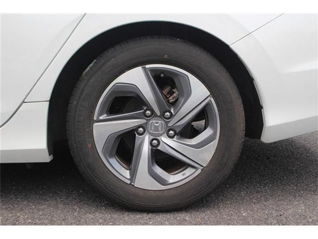 INSIGHT sedan