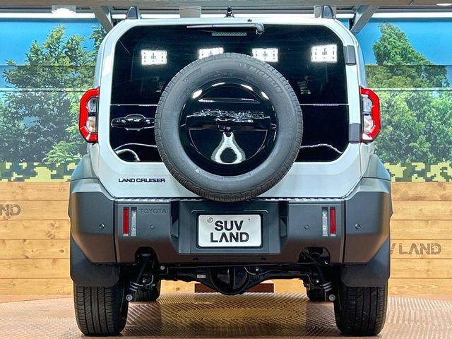 LANDCRUISER FJ