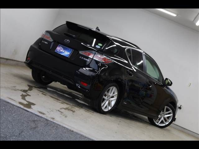 LEXUS CT200h
