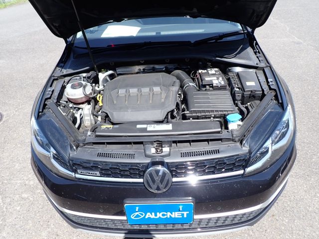 VOLKSWAGEN GOLF Alltrack