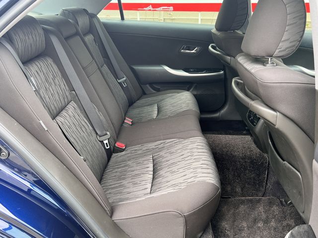 CROWN sedan