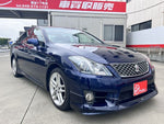 CROWN sedan