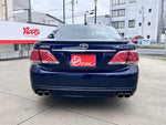 CROWN sedan