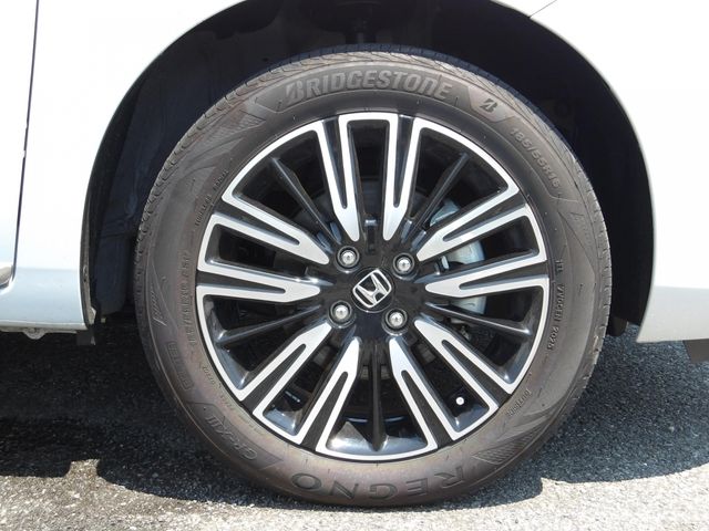 FIT e:HEV 4WD
