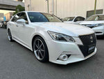 CROWN sedan