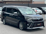 VOXY HYBRID