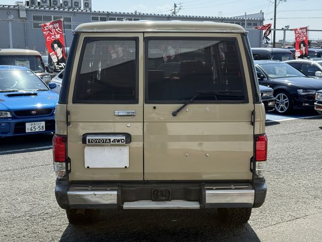 LANDCRUISER PRADO