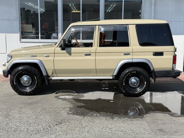 LANDCRUISER PRADO
