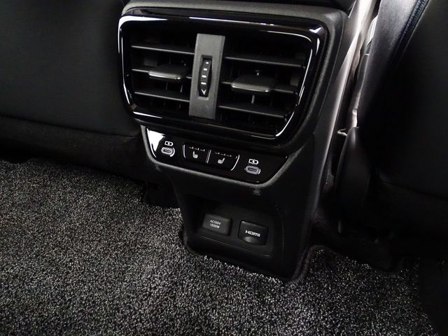 LEXUS RZ450e