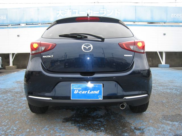 MAZDA2
