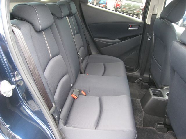 MAZDA2