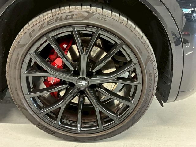 MASERATI Grecale
