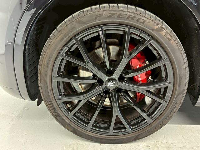 MASERATI Grecale