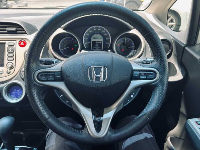 FIT HYBRID