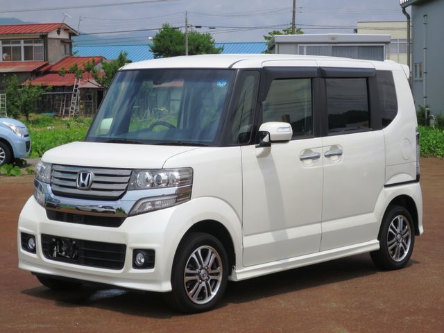 N BOX CUSTOM 4WD